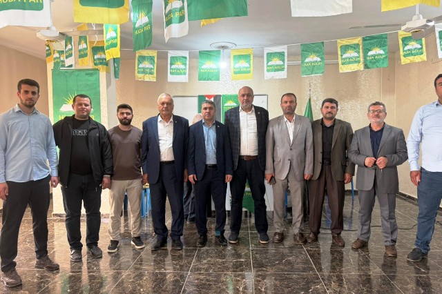 HÜDA PAR Kızıltepe İlçe Kongresi’nde mevcut Başkan Abdullah Kavan yeniden