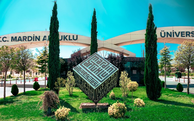 Mardin Artuklu Üniversitesi öğrencileri önemli bir bilimsel başarıya imza attı.