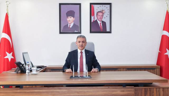 Mardin Valisi ve Büyükşehir Belediye Başkan Vekili Tuncay Akkoyun, Kurban