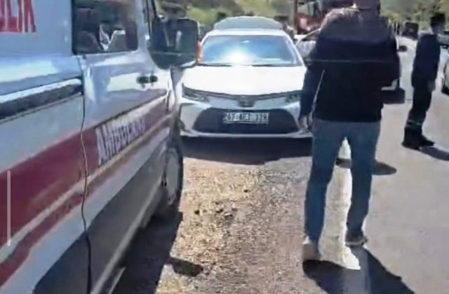 Mardin’de 5 araç zincirleme kazaya karıştı: 4 yaralı