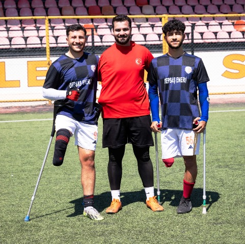 


DEPSAŞ Enerji Spor Kulübü Ampute Takımının sezonu başarıyla tamamlayan üç