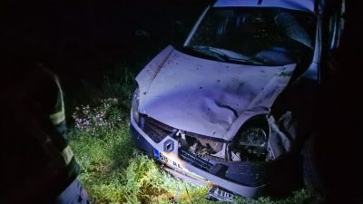 Mardin’in Artuklu ilçesinde hafif ticari aracın şarampole devrilmesi sonucu 4