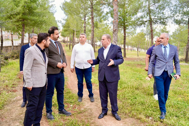 Midyat Belediyesi, Bağlar Mahallesi’nde uzun süredir atıl durumda bulunan çamlık