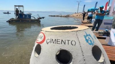 OYAK Çimento, Kocaeli Büyükşehir Belediyesi iş birliğiyle yürüttüğü yapay resif