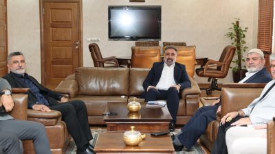 Mardin Büyük Aile Platformu İl Başkanı Necmettin Başboğa ve beraberindeki
