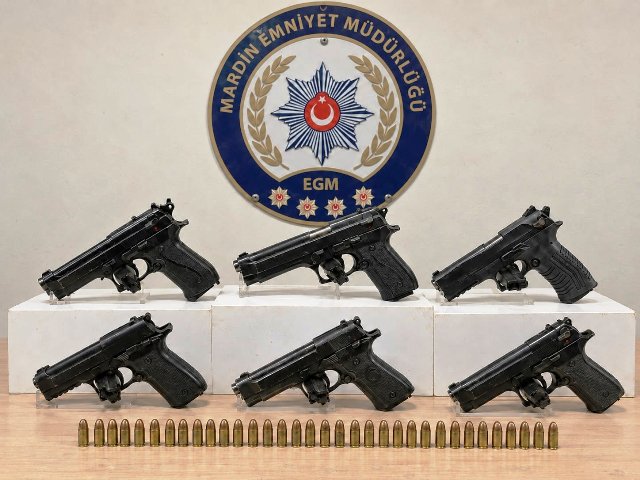 Mardin İl Emniyet Müdürlüğü ekiplerince Artuklu, Kızıltepe ve Nusaybin ilçelerinde