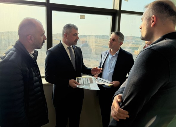 AK Parti Mardin Milletvekili Faruk Kılıç, yapımı hızla devam eden
