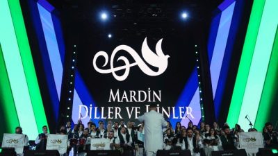 Mardin’de bu yıl ikincisi düzenlenen Kültür Yolu Festivali kapsamında sahne