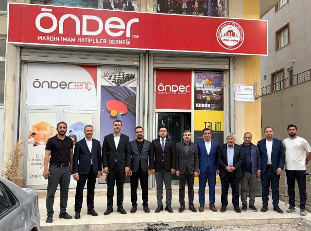 AK Parti Artuklu İlçe Başkanı Yavuz Çaltekin ve AK Parti