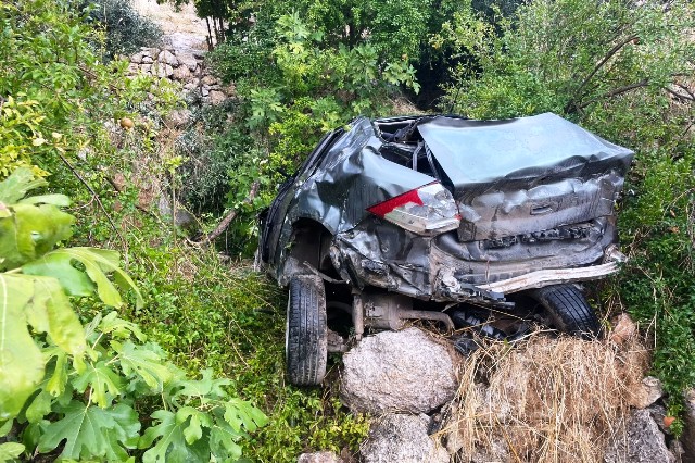 Mardin’in Kızıltepe ilçesinde kontrolden çıkan otomobil şarampole devrilmesi sonucu yaşanan