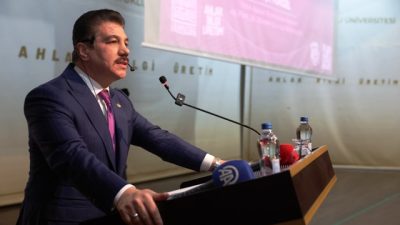 Mardin Artuklu Üniversitesi’nde düzenlenen İnsan, Toplum ve Medeniyet dersinin konuğu